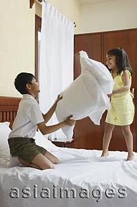 Asia Images Group - Pillow fight