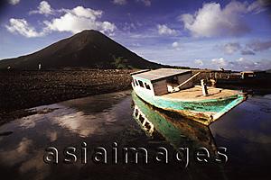 Asia Images Group - Indonesia, Spice Islands, Banda Naira fishing boat