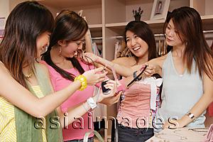 Asia Images Group - Young women shopping