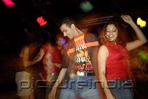 PictureIndia - Young adults dancing