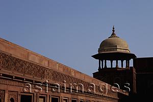 Asia Images Group - Wall and minaret of the Agra Fort, India
