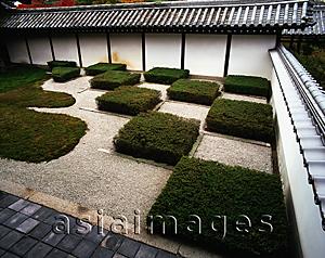 Asia Images Group - Japan, Kyoto, Tofuku-ki temple, sand and square shrub garden